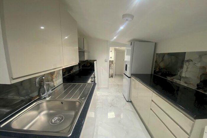 Studio To Rent In The Green, Sidcup, DA14