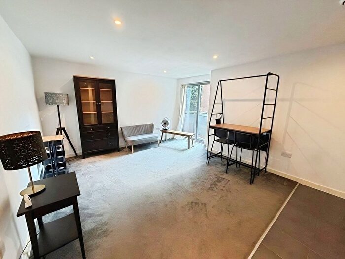 1 Bedroom Flat To Rent In Neptune Street, Leeds, LS9