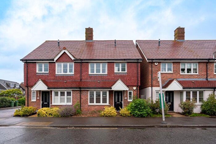 4 Bedroom Semi-Detached House For Sale In Thirlmere Terrace, Surrey, KT12