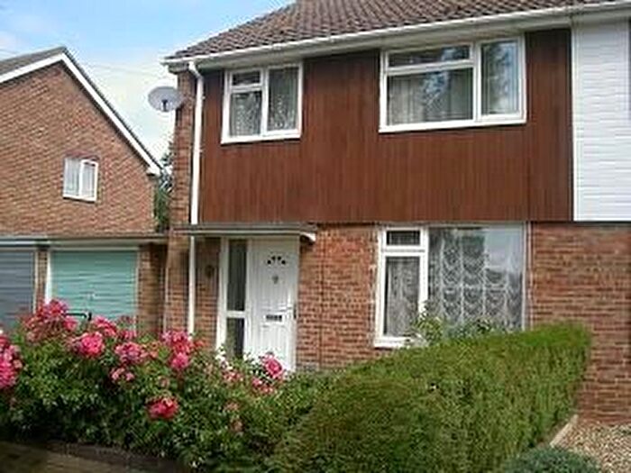 3 Bedroom Semi-Detached House To Rent In Blay Close, Blackbird Leys, OX4