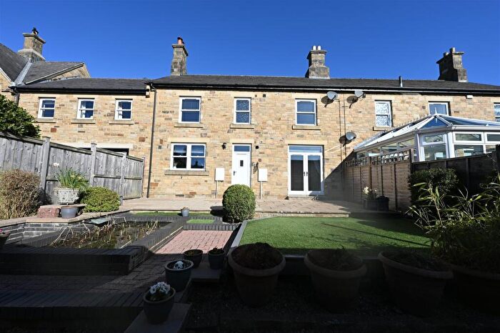 4 Bedroom Terraced House For Sale In Seagrim Crescent, Richmond, DL10