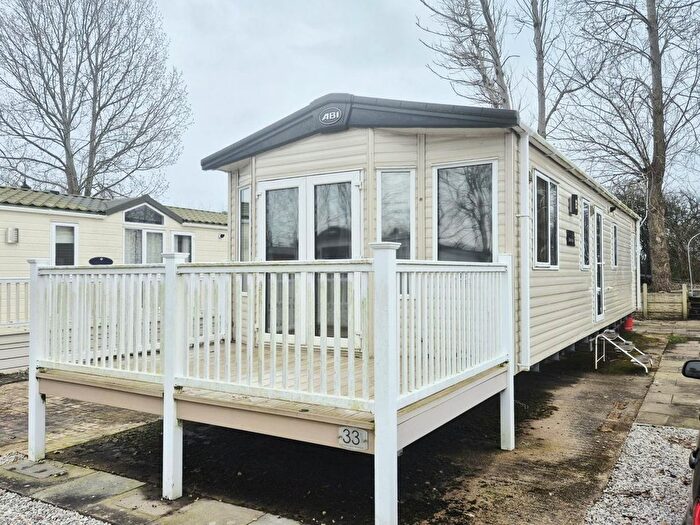 2 Bedroom Park Home For Sale In Southport New Rd Banks, Southport, PR9