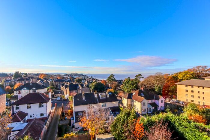 2 Bedroom Flat To Rent In Hill Road, Clevedon, BS21