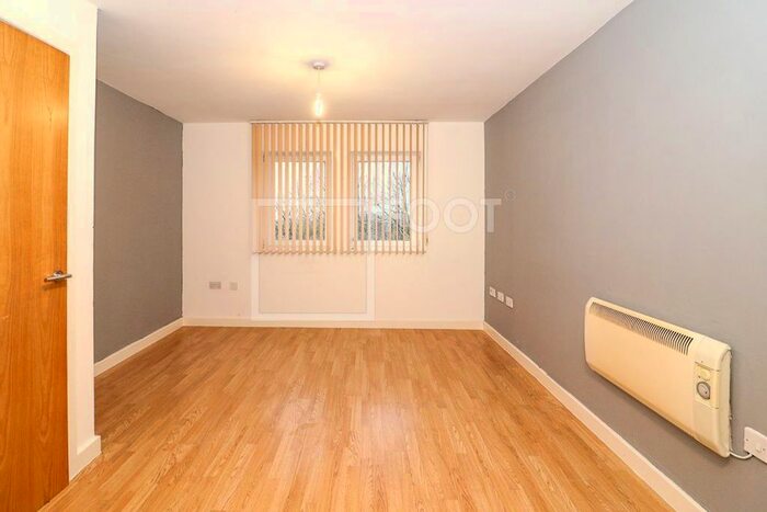 1 Bedroom Flat To Rent In Lunar Apartments, Otley Road, BD3