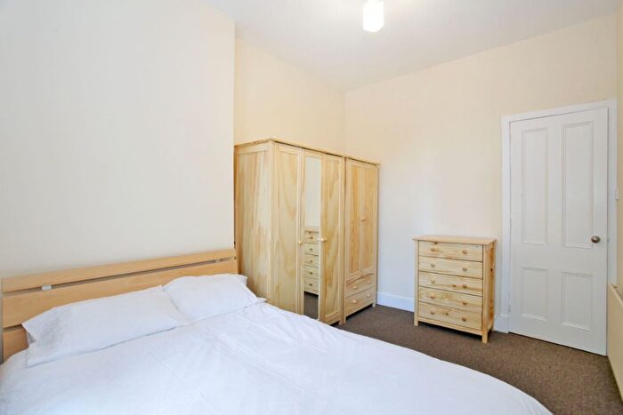 2 Bedroom Flat To Rent In Western Road, Aberdeen, AB24