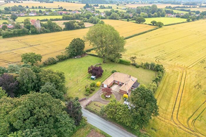 3 Bedroom Detached House For Sale In Brayes Lane, Rockland St. Peter, NR17