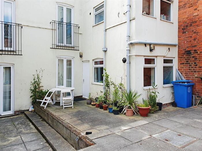 1 Bedroom Flat To Rent In Mill Road, Kettering, NN16