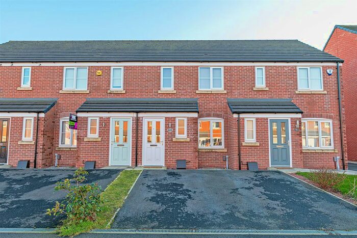 2 Bedroom Mews House To Rent In Scarborough Drive, Newton-Le-Willows, WA12