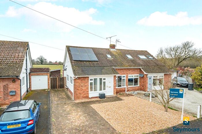 3 Bedroom Semi-Detached House For Sale In Gumbrells Close, Fairlands, Guildford, Surrey, GU3