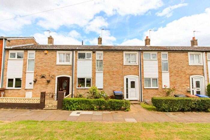 3 Bedroom Terraced House To Rent In Gean Walk, Hatfield, AL10