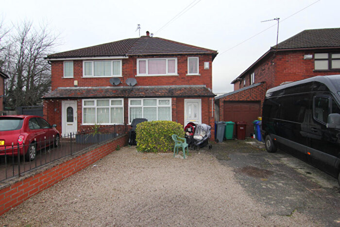 2 Bedroom Semi-Detached House For Sale In Annable Road, M18