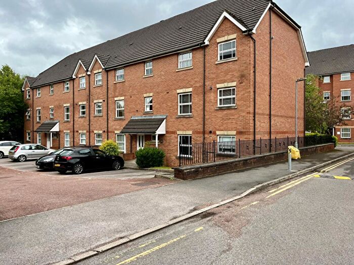 2 Bedroom Flat To Rent In Royal Court Drive, Bolton, BL1