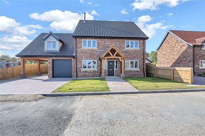 4 Bedroom Detached House For Sale In Old Coopers Yard, Aslacton, Norwich, Norfolk, NR15
