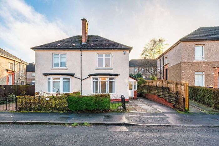 2 Bedroom Semi Detached House For Sale In Cardarrach Street, Glasgow, G21