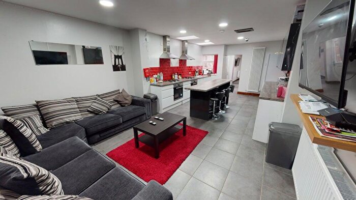 7 Bedroom House To Rent In Dawlish Road, Selly Oak, B29