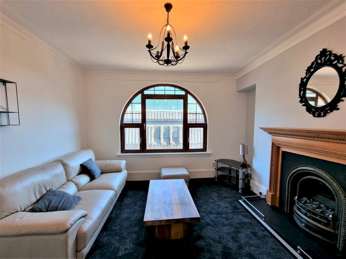 1 Bedroom Flat To Rent In George Street, City Centre, Aberdeen, AB25
