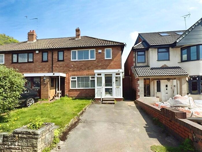 3 Bedroom End Of Terrace House For Sale In Alfred Street, Kings Heath, Birmingham, B14