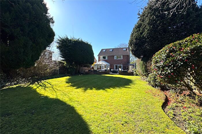 4 Bedroom Detached House For Sale In Prospect Road, Farnborough, Hampshire, GU14