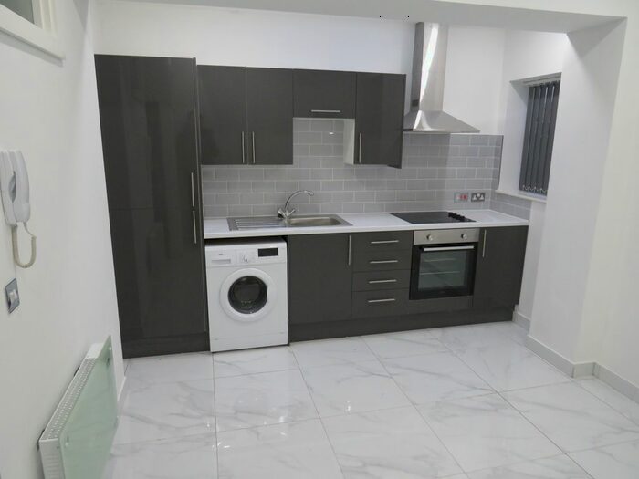 2 Bedroom Flat To Rent In Cambridge Street, Cardiff, CF11