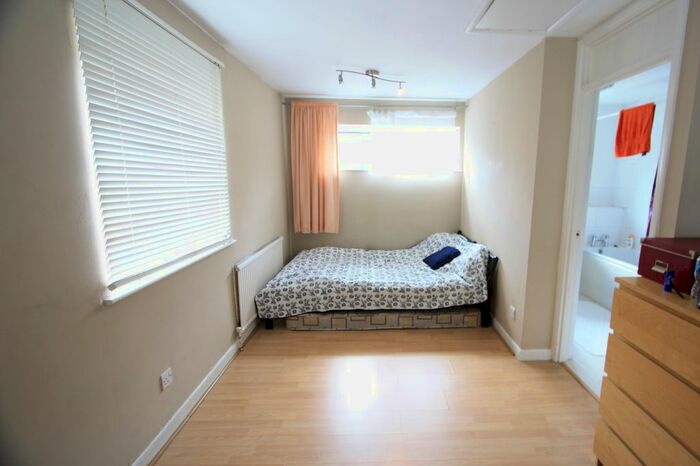 2 Bedroom Terraced House To Rent In Church Place, Mitcham, CR4