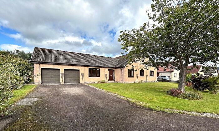 4 Bedroom Detached Bungalow For Sale In Enrick Crescent, Kilmore, Drumnadrochit., IV63