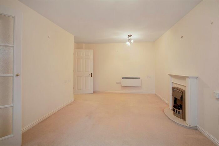 1 Bedroom Flat For Sale In Rivers Edge Court, Oaklands Drive, Okehampton EX20