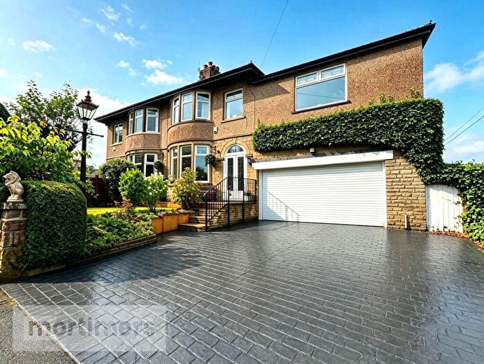 4 Bedroom Semi Detached House For Sale In Kingsway, Accrington, Lancashire, BB5