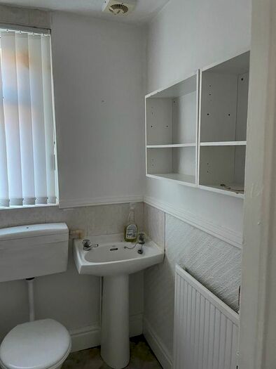 2 Bedroom Flat To Rent In Beach Street, Morecambe, LA4