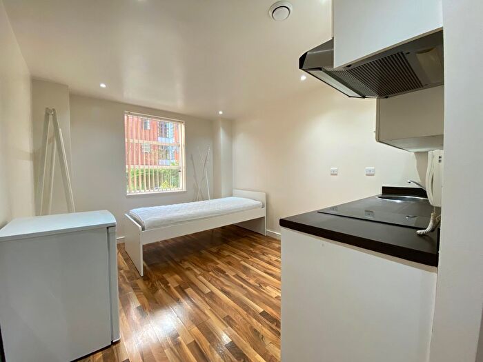 Studio To Rent In Quadrangle, Lower Ormond Street, Manchester, M1