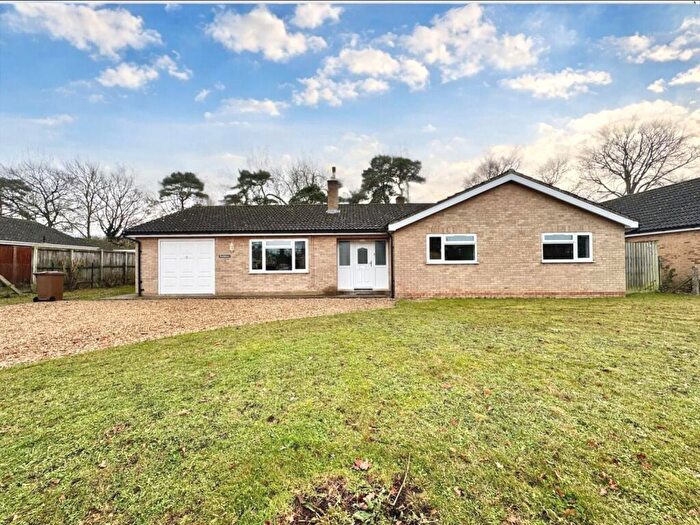 3 Bedroom Detached Bungalow To Rent In Meadow Drive, Lakenheath, Brandon, Suffolk, IP27