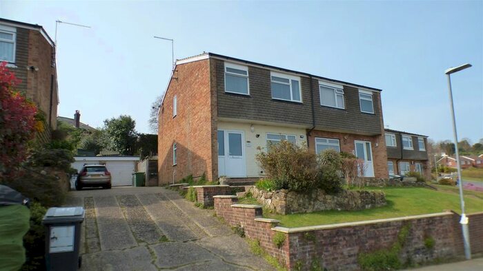 3 Bedroom Property To Rent In Rochester Way, Crowborough, TN6