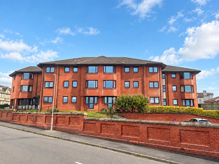 2 Bedroom Flat For Sale In Cromer Court, Alderley Road, Wirral, CH47