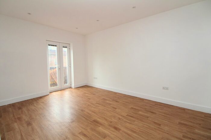 2 Bedroom Flat To Rent In Sydenham Road, Sydenham, SE26