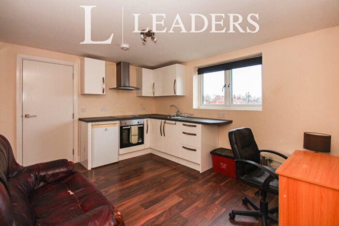 1 Bedroom Flat To Rent In Roseland Road, Kenilworth, CV8