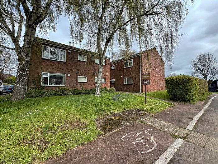2 Bedroom Flat To Rent In Haydon Close, Bishops Hull, Taunton, TA1