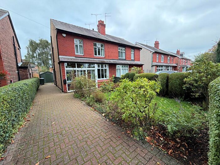 3 Bedroom Semi-Detached House For Sale In Chester Road, Whitby, CH66
