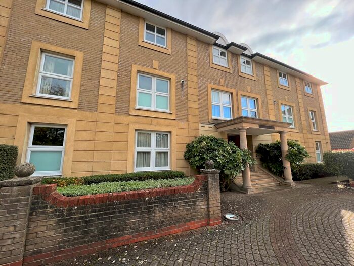2 Bedroom Flat To Rent In Ditton Place, Ditton, Aylesford ME20
