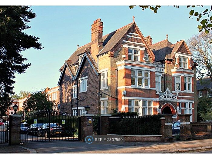 2 Bedroom Flat To Rent In Hamilton Road, London, W5