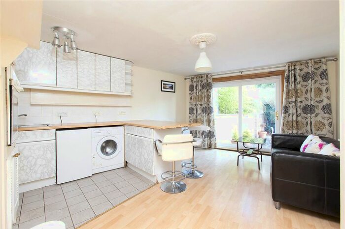 1 Bedroom Flat To Rent In Craigcrook Road, Davidson's Mains, Edinburgh, EH4