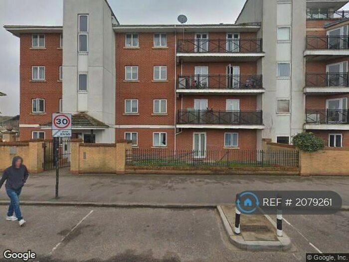 2 Bedroom Flat To Rent In Hermitage Close, Abbey Wood, SE2