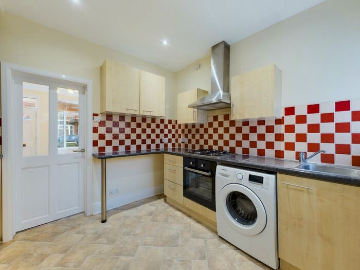 2 Bedroom Terraced House To Rent In Wainfleet Avenue, Cottingham, HU16