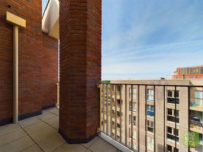 1 Bedroom Apartment To Rent In St. Ives Road, Maidenhead, Berkshire, SL6