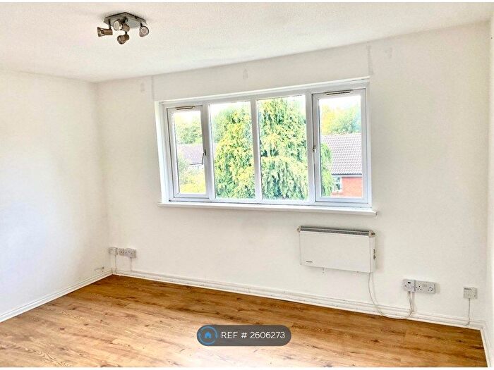1 Bedroom Flat To Rent In Boultwood Road, London, E6