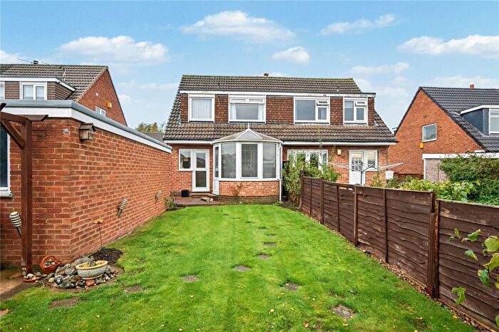 3 Bedroom Semi-Detached House For Sale In Richmondfield Avenue, Barwick In Elmet, Leeds, West Yorkshire, LS15