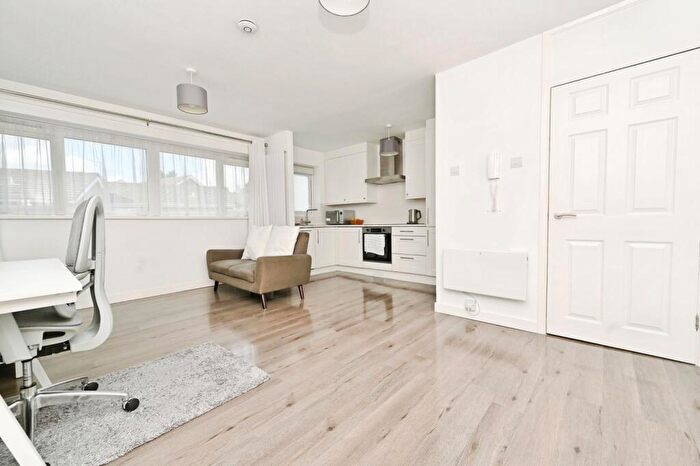1 Bedroom Flat For Sale In Seymour Road, Luton, Bedfordshire, LU1