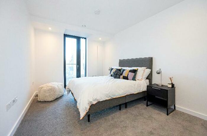 1 Bedroom Flat To Rent In Uptown, Dean Road, Salford, M3