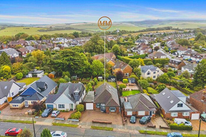 4 Bedroom Chalet For Sale In Green Ridge, Brighton, BN1