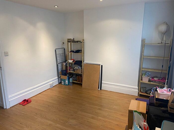 1 Bedroom Flat To Rent In Quernmore Road, Harringey, N4