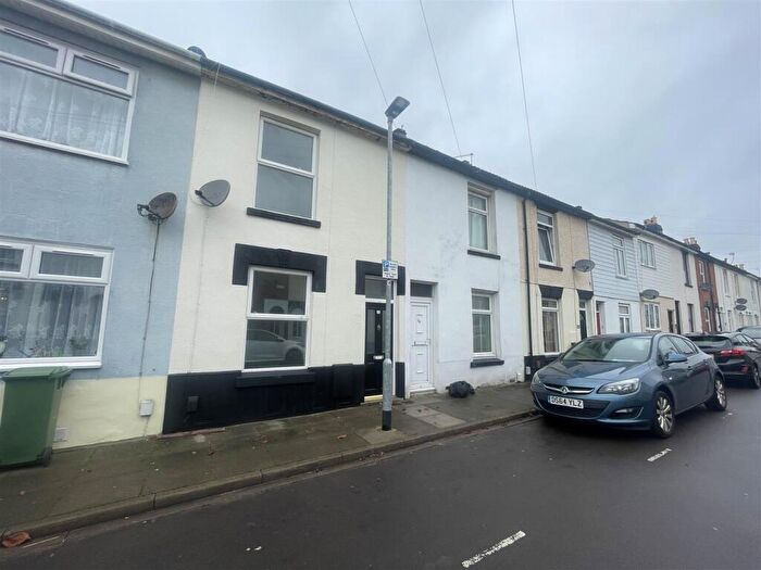 2 Bedroom House For Sale In Wainscott Road, Southsea, PO4