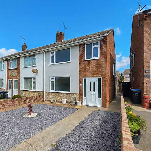 3 Bedroom End Terrace House For Sale In Payton Close, Margate, CT9